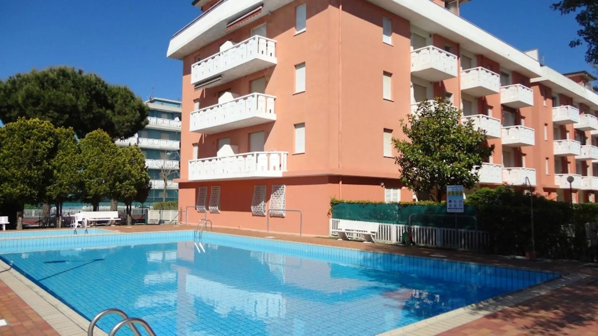 Ferienwohnung Relax In Our Fantastic Pool! Porto Santa Margherita Apartment